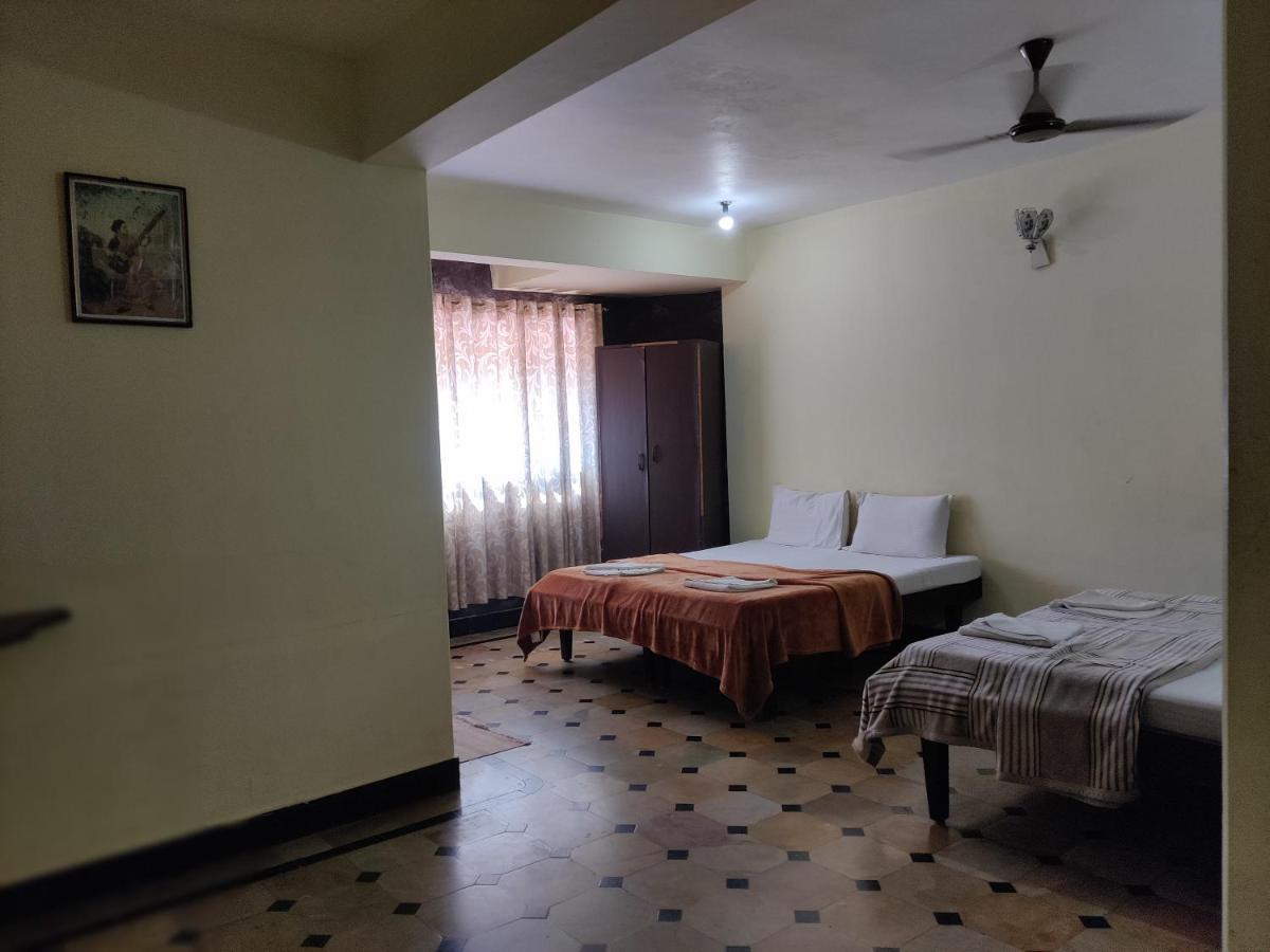 Hotel Caveri Comfort Inn マディケーリ エクステリア 写真