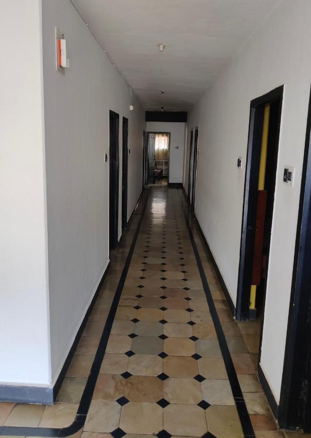 Hotel Caveri Comfort Inn マディケーリ エクステリア 写真
